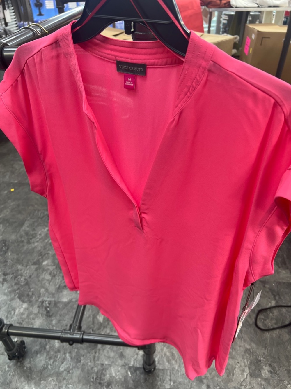 Vince Camuto Bright Pink Split-Neck Short Sleeve Blouse